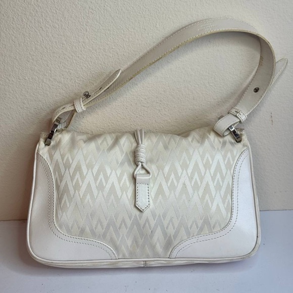 Valentino Garavani V-Fabric Riedition Handbag Spring/Summer 1968 Collection - Picture 7 of 12